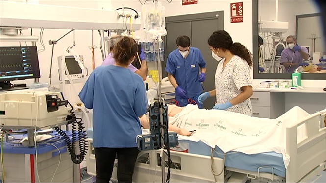 L’hospital de Son Espases forma més de 80 infermeres per donar suport a les UCI