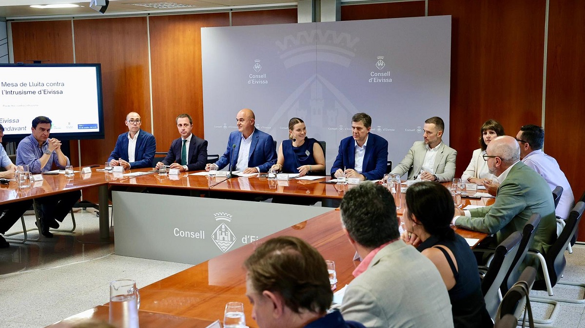 Airbnb eliminarà tots els anuncis de pisos il·legals de les Balears abans del 15 d’octubre