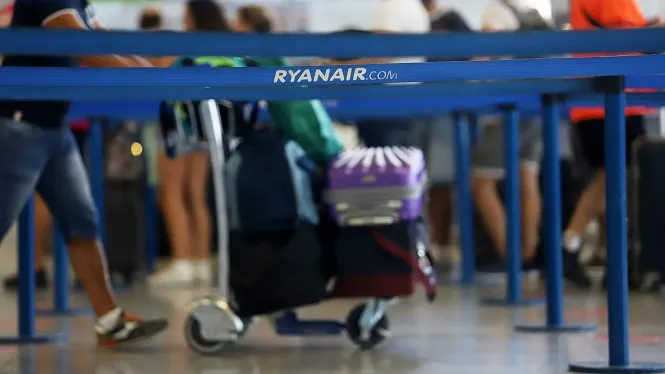 Nova jornada de vaga de Ryanair durant la Mare de Déu d’Agost: 2 cancel·lacions i 26 retards als aeroports illencs