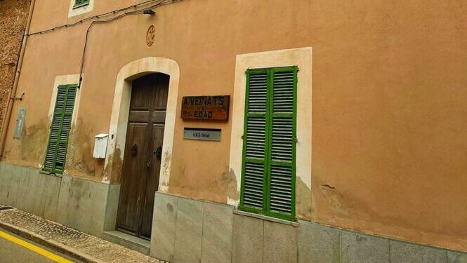 Els veïns de Biniali cedeixen el convent a l’Ajuntament de Sencelles