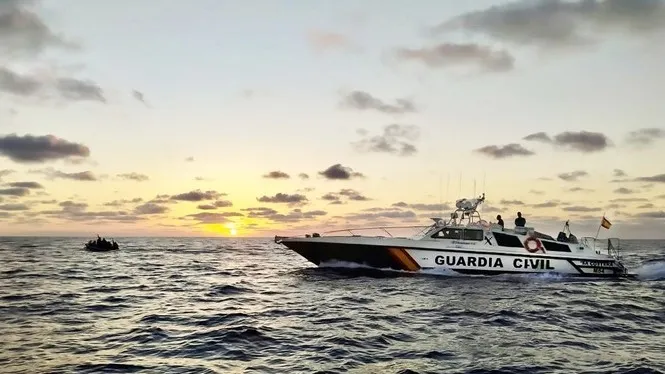 Rescatats 26 migrants d’una embarcació a l’est de Cabrera