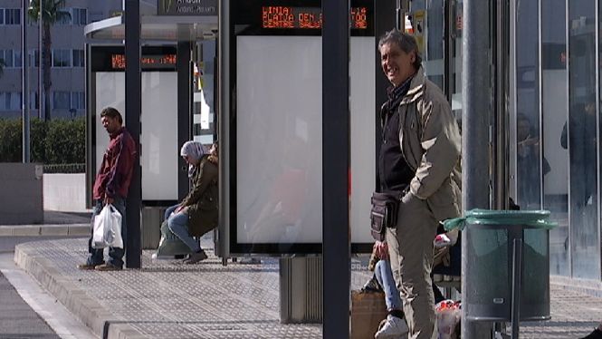 El Consell d’Eivissa estudia la viabilitat de posar en marxa el servei de parades de bus a demanda per dones