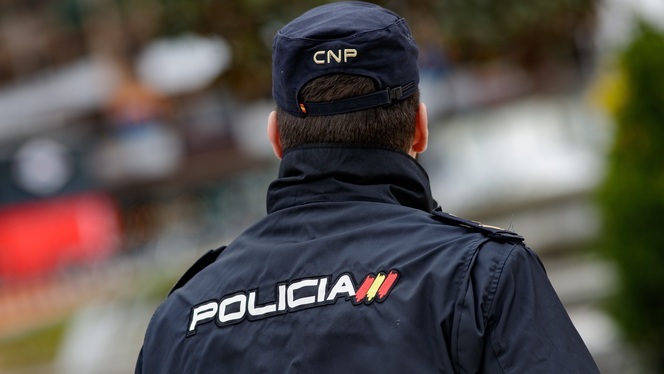 La Policia Nacional dissol una festa de Cap d’Any a Camp Redó