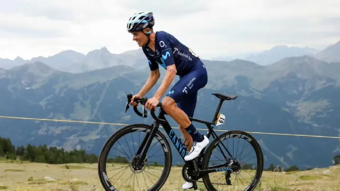 Enric Mas vol recuperar la seva millor versió a la Vuelta