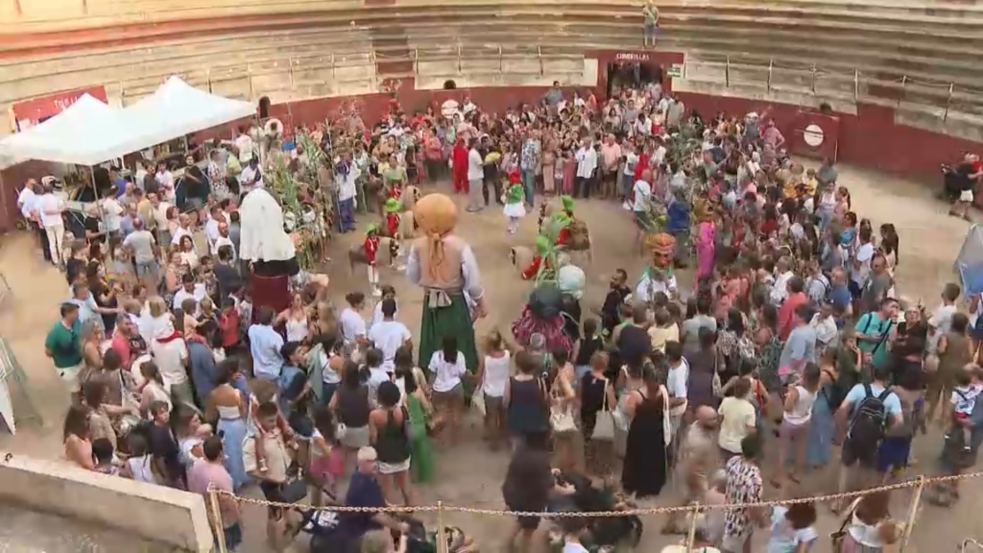 Els cavallets de Felanitx ballen per la revetla de Sant Agustí