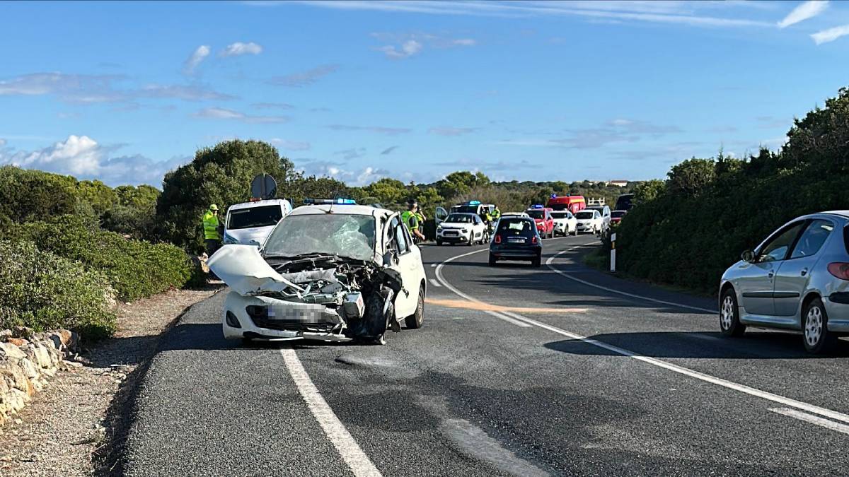 Mor un motorista en un xoc frontal a Ciutadella
