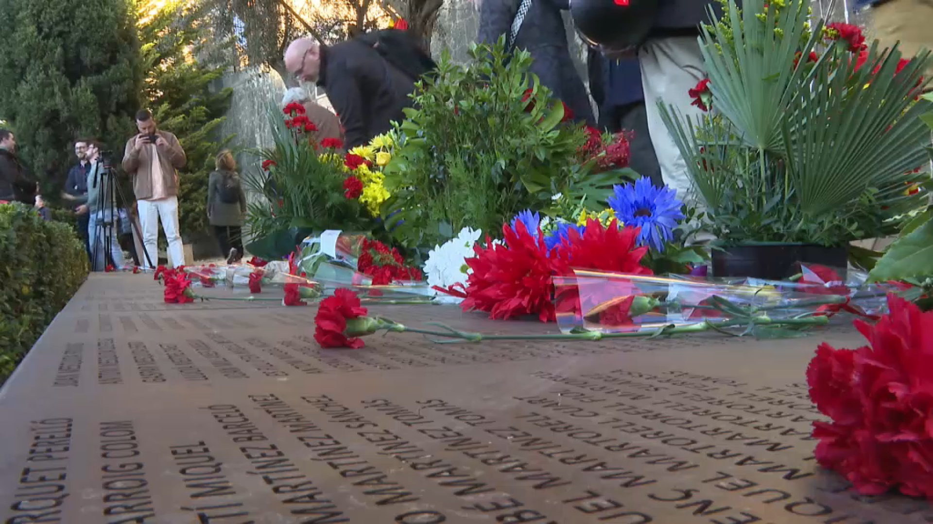 Entitats memorialistes reten homenatge als afusellats el 1937