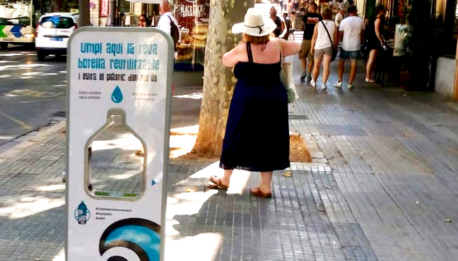 Emaya instal·la una segona font d’aigua potable filtrada al carrer Sant Miquel
