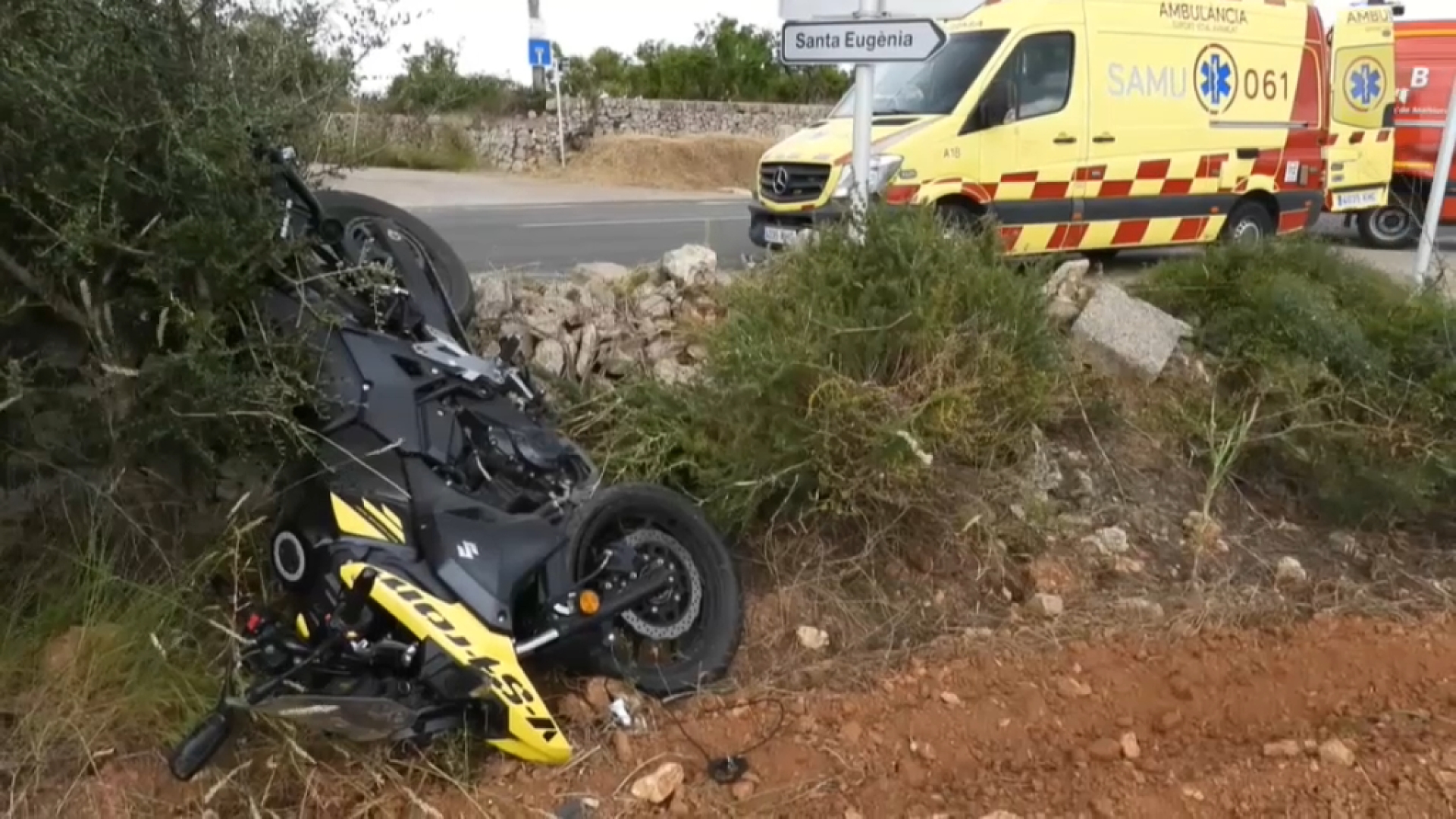Un motorista de 21 anys, ferit greu en un accident a la carretera vella de Sineu