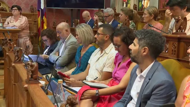 L’oposició lamenta el canvi de data de la Diada de Mallorca i acusa el PP i Vox de fer-ho de manera antidemocràtica i antihistòrica