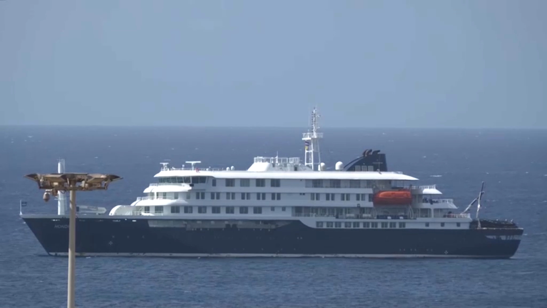 El creuer afectat per l’hantavirus atracarà dissabte a Tenerife des d’on seran evacuats i repatriats els passatgers