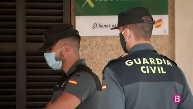 La Guàrdia Civil desmantella una festa il·legal amb 120 persones a Jesús (Eivissa)