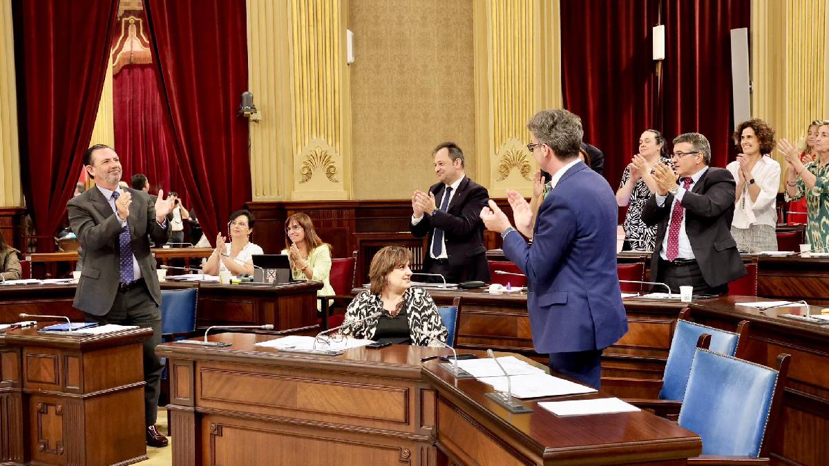 El Govern fiscalitzarà tots els contractes sospitos d’anomalies de l’anterior legislatura