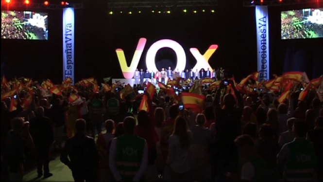 VOX+omple+el+Palau+de+Vistalegre+de+Madrid