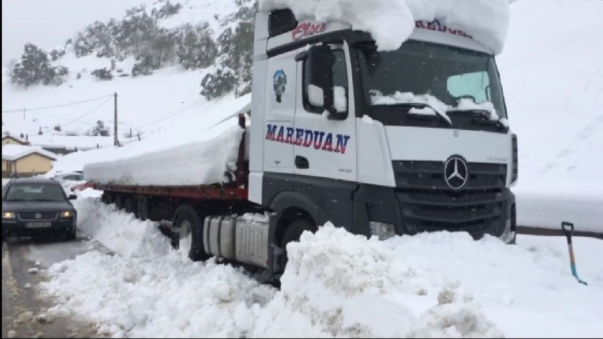 Astúries demana la intervenció de l’exèrcit davant el temporal de neu