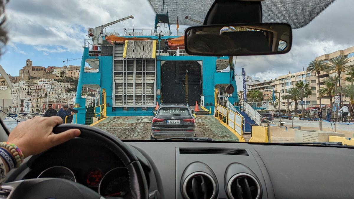 Les navilieres s’oposen a la limitació d’entrada de vehicles a les Illes Balears