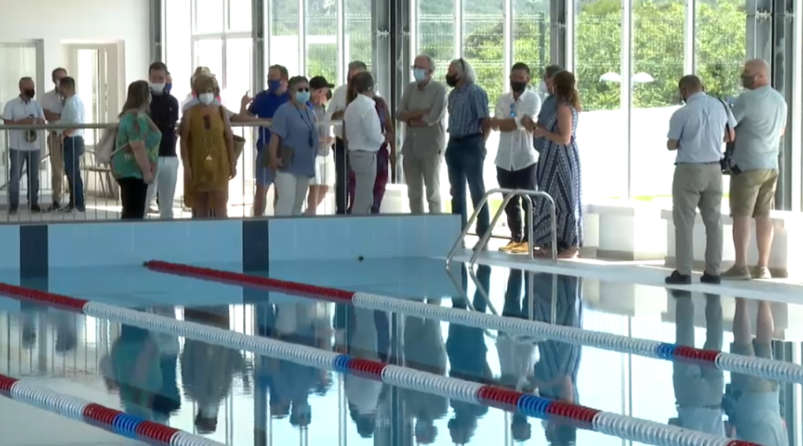 S’inaugura la nova zona esportiva des Mercadal amb una piscina energèticament sostenible