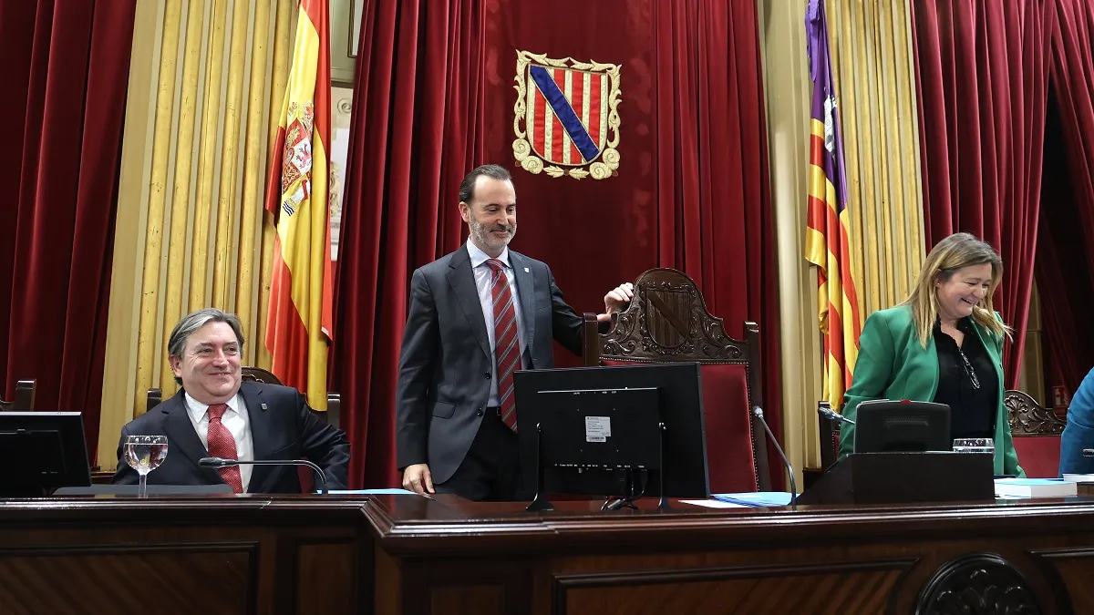 Le Senne presenta una sol·licitud a la Mesa per introduir el castellà en les comunicacions del Parlament