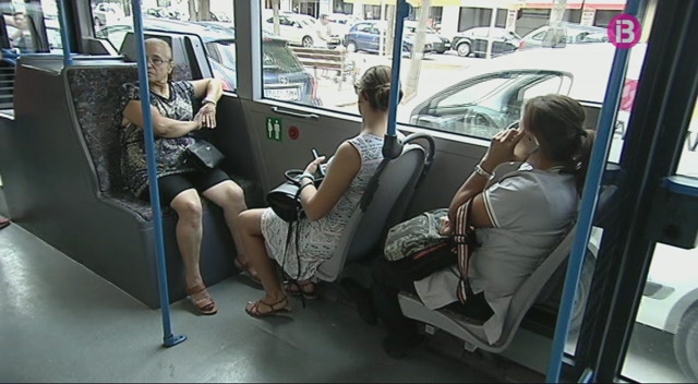 Els+autobusos+de+l%E2%80%99EMT+han+transportat+aquest+estiu+un+mili%C3%B3+m%C3%A9s+de+passatgers+que+l%E2%80%99any+passat