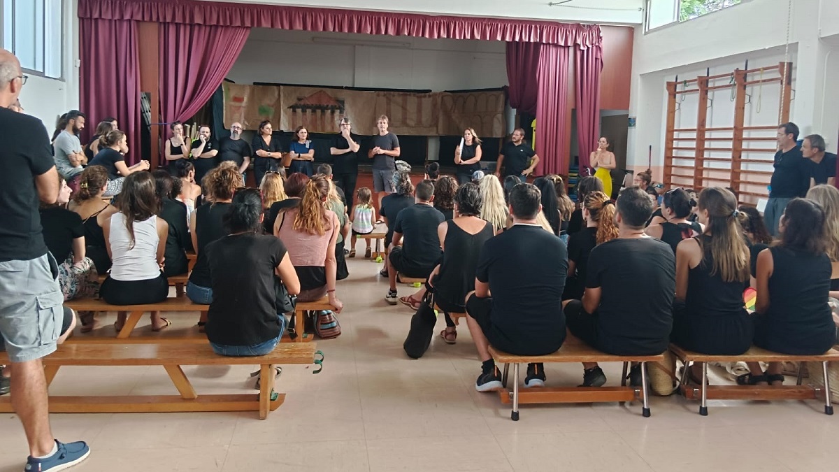 Els+alumnes+de+Son+Sardina+tornen+a+escola%3A+%E2%80%9CSabem+que+aquest+mestre+dem%C3%A0+no+hi+ser%C3%A0%E2%80%9D