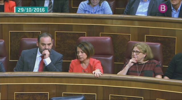 Els+diputats+socialistes+que+votaren+no+a+Rajoy+presenten+dem%C3%A0+les+al%C2%B7legacions
