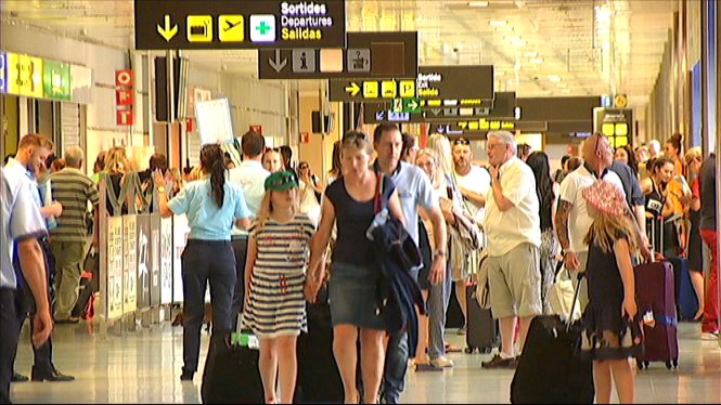 L’Aeroport d’Eivissa registra un 7,8%25 més de passatgers enguany, fins arribar als 3,1 milions