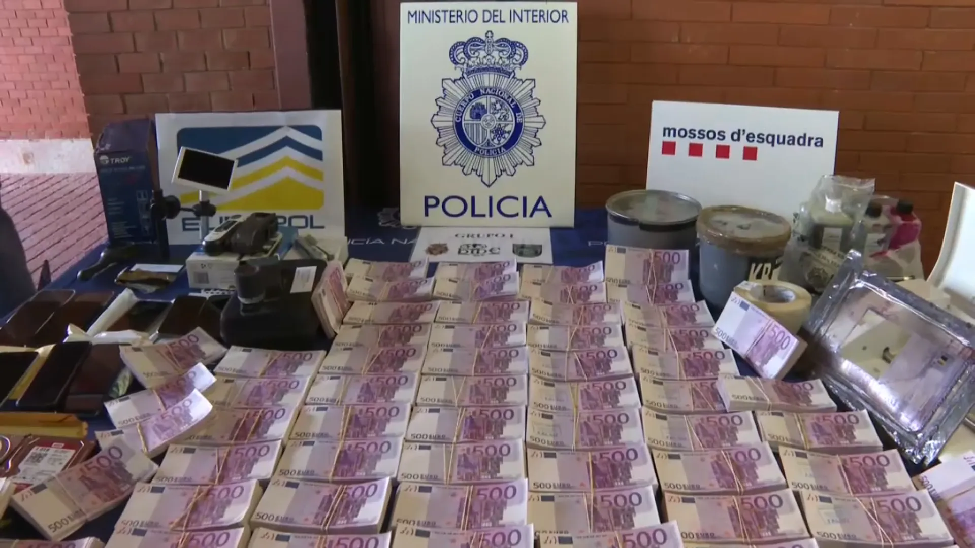 Cau a Alacant el laboratori més gran de falsificació de bitllets de 500 euros del sud d’Europa de la darrera dècada