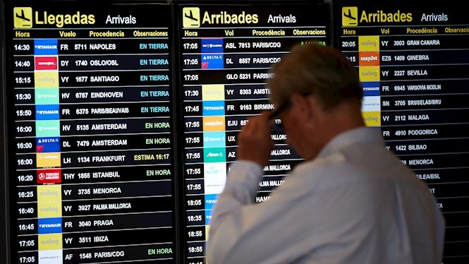 El Govern espanyol manté la prohibició de viatjar al Regne Unit fins al 2 de febrer