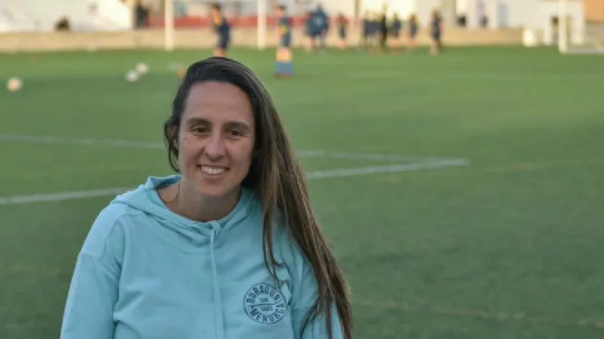 El nou repte d’Irene Olives: el futbol base de la Unió Esportiva Maó