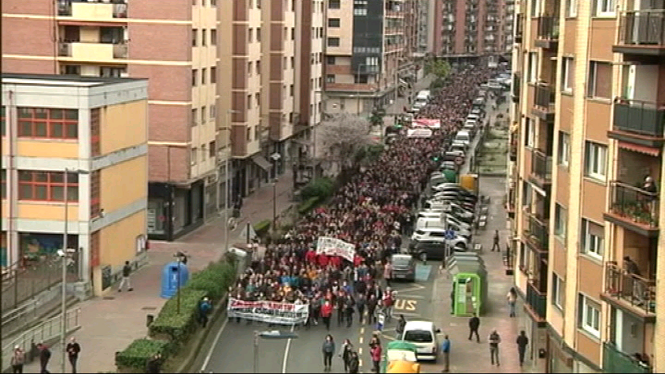 Manifestacions+contra+el+govern+basc+pel+desastre+de+l%E2%80%99abocador+de+Zaldibar