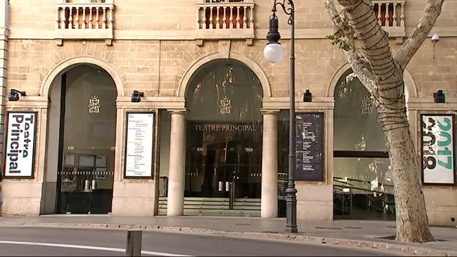 El Teatre Principal aparta el director d’escena dels assajos de “La traviata” per comentaris “inadequats” a membres de l’equip artístic