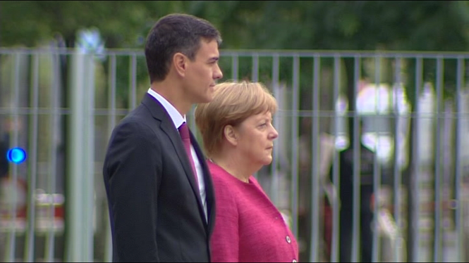 Merkel+aposta+per+donar+m%C3%A9s+ajuda+a+Espanya+davant+la+crisi+migrat%C3%B2ria