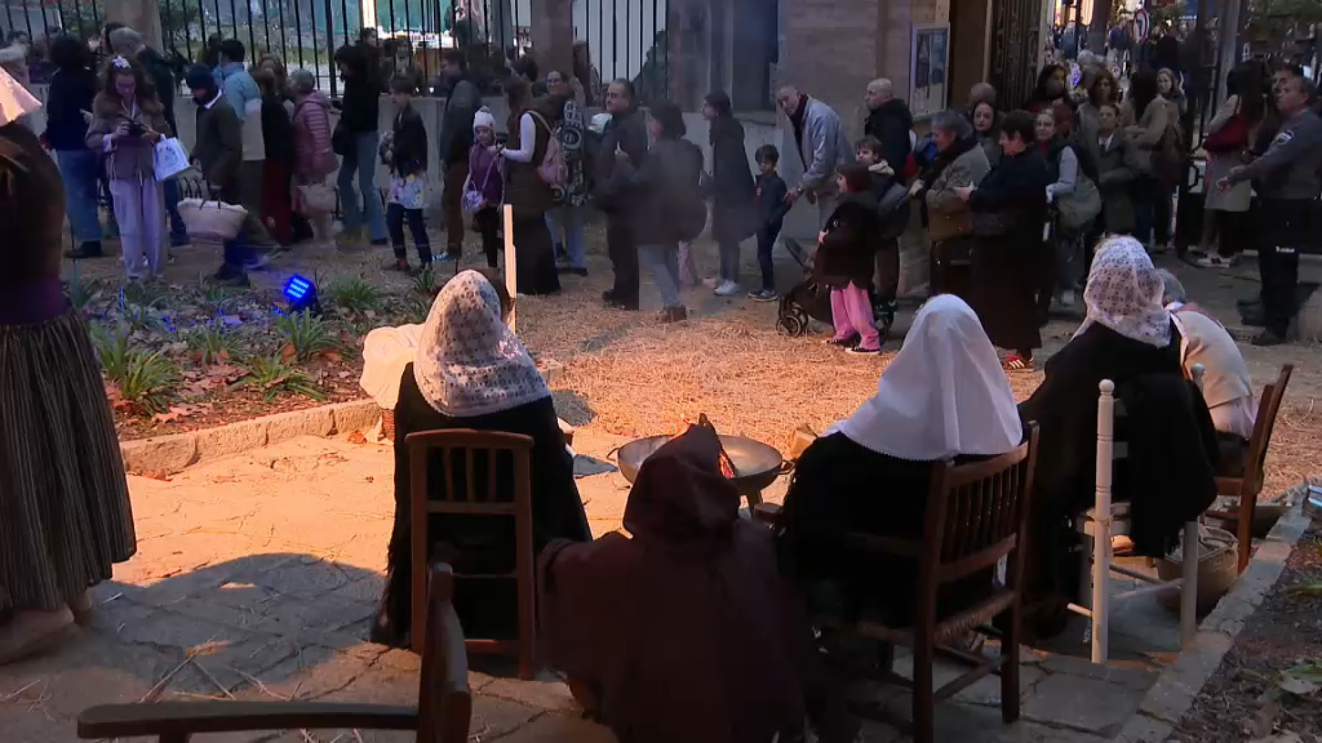 Milers de persones recorren el betlem vivent de la Misericòrdia