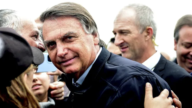 Jair Bolsonaro podria ser inhabilitat per difamar el sistema electoral del Brasil