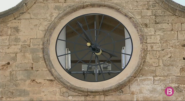 Bunyola recupera el rellotge de l’església, aturat des de feia 20 anys