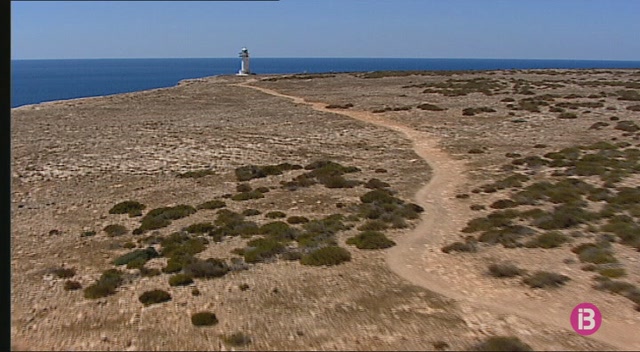 Formentera+regular%C3%A0+l%E2%80%99acc%C3%A9s+al+far+de+Barbaria