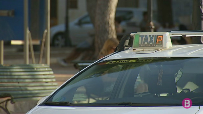 Alegria i escepticisme entre els taxistes davant l’augment del control dels “pirata”