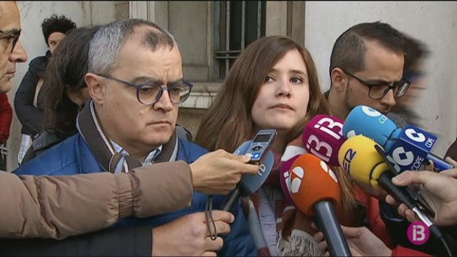 Els periodistes valencians atorguen el premi Llibertat d’Expressió als reporters mallorquins investigats pel cas Cursach