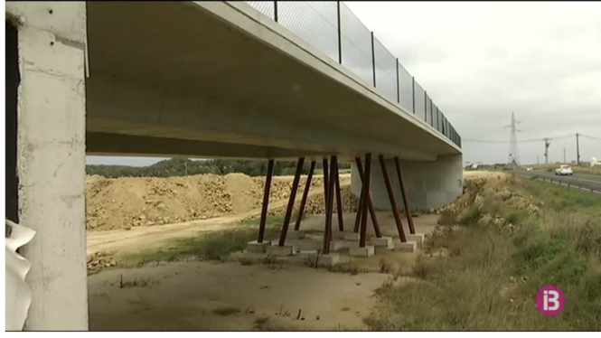 El Consell de Menorca manté el pont mig construït de l’Argentina i esbucarà el de Rafal Rubí