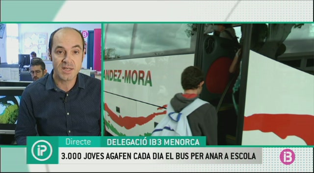 M%C3%A9s+de+3.000+estudiants+empren+el+bus+regular+a+Menorca+per+anar+a+classe