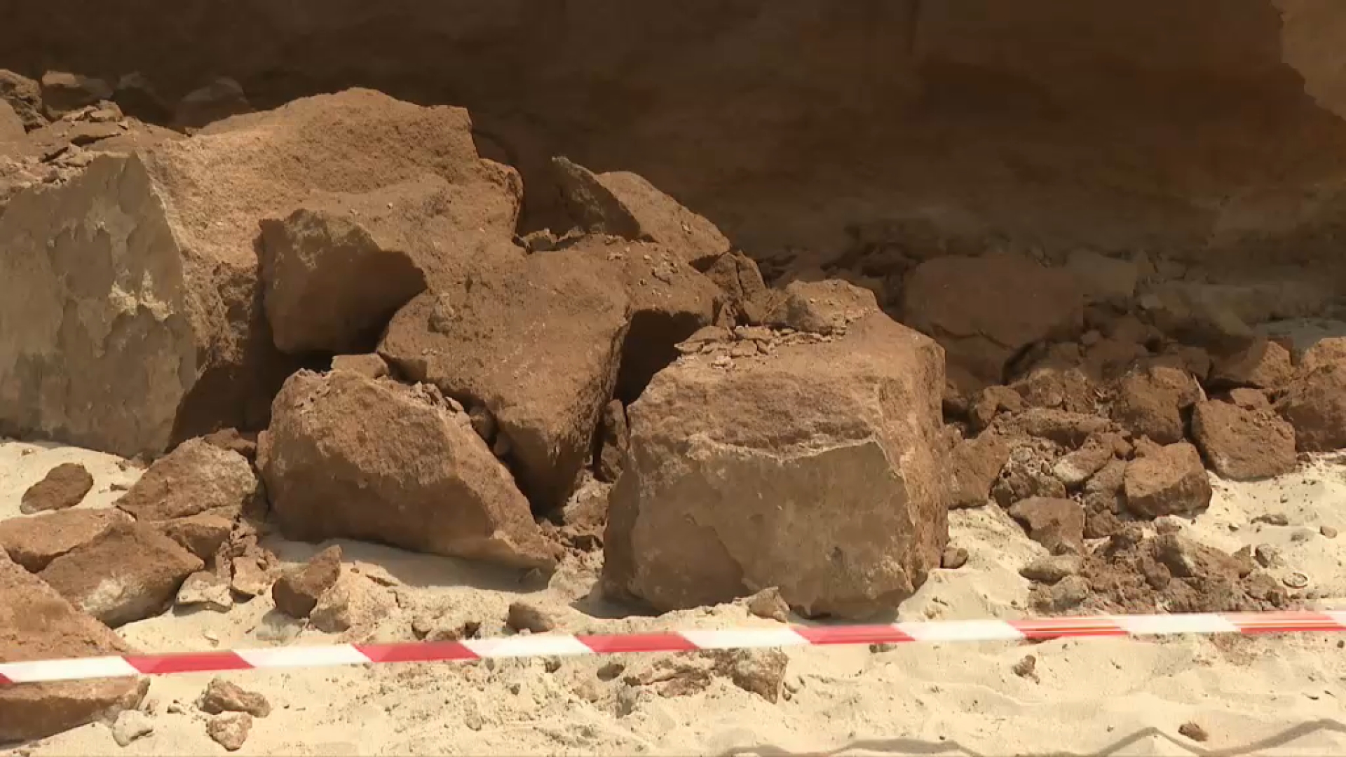 La família del nadó que va morir pel despreniment d’unes roques a Formentera denuncia al Consell, Govern i l’Estat