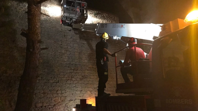 Greu un home després de caure del mirador del Baluard de Sant Jordi