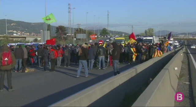 La+vaga+general+a+Catalunya+afecta+a+la+mobilitat