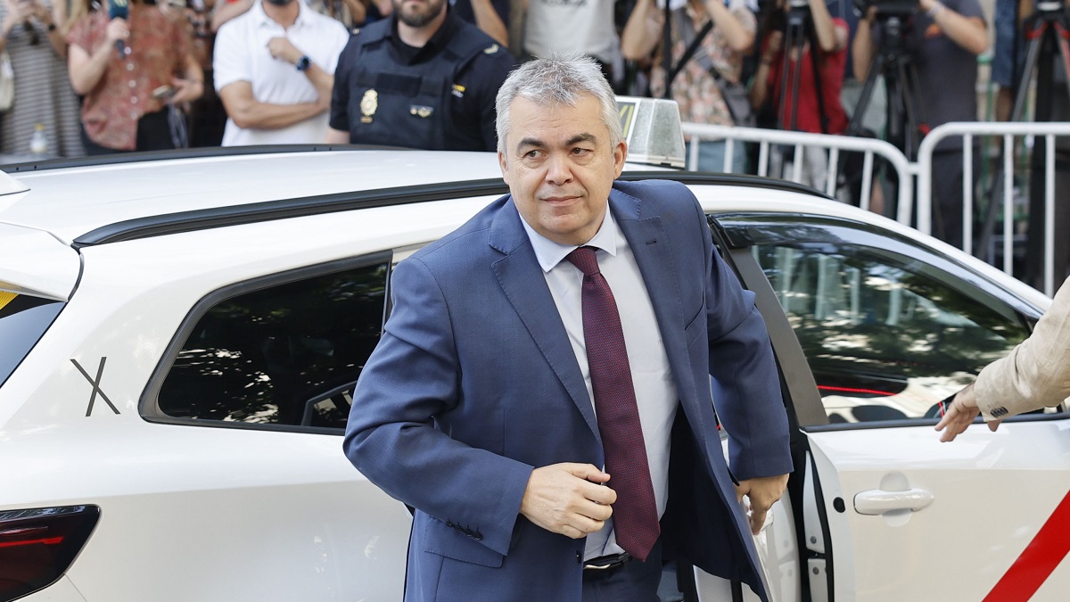 Santos+Cerd%C3%A1n%2C+a+pres%C3%B3+sense+fian%C3%A7a