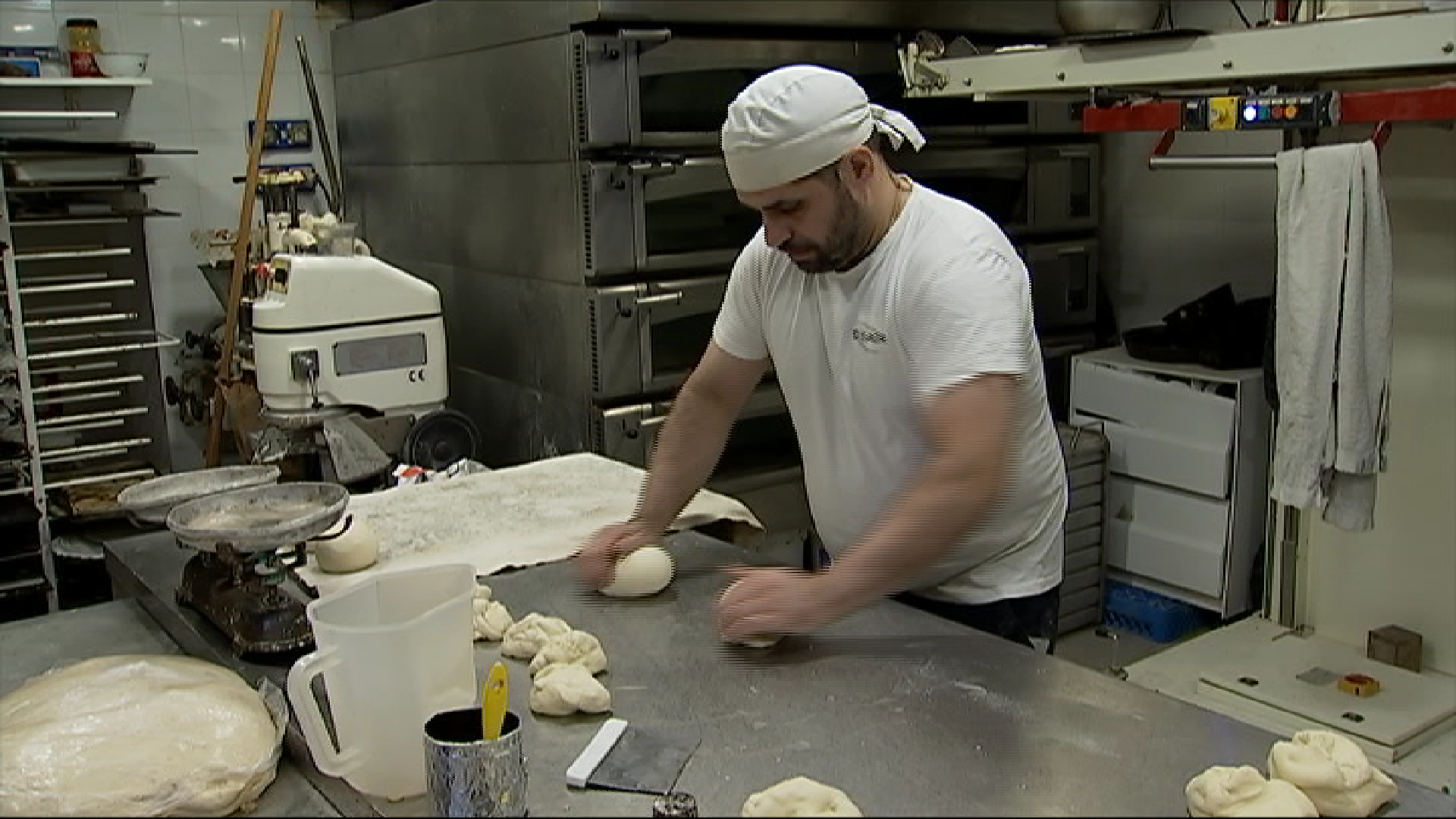 UGT signa el conveni de forns i pastisseries de les Balears, que implica una pujada salarial del 21%