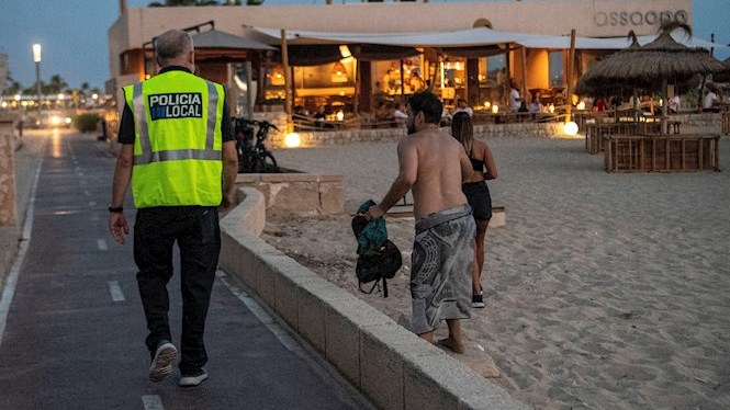 La Policia aixeca 90 actes per incompliment de la normativa sanitària a Palma