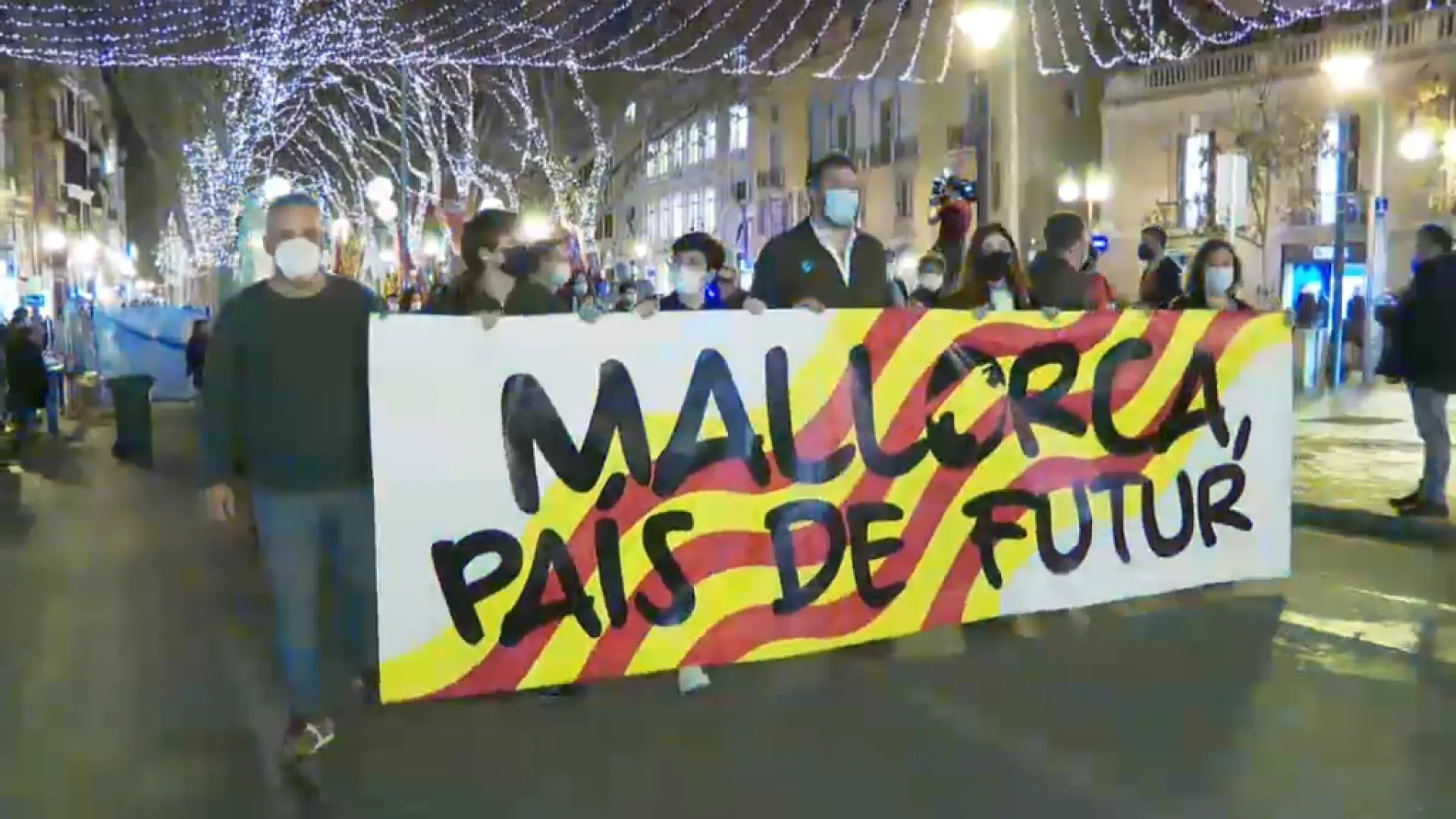 Unes 600 persones demanen l’autodeterminació en una manifestació en motiu de la Diada de Mallorca