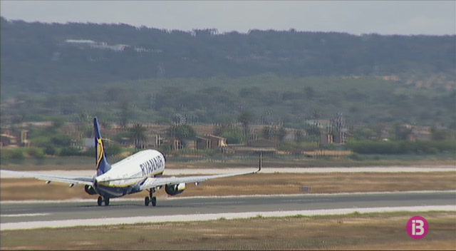 Els+aeroports+de+les+Balears+rebran+un+17%2525+m%C3%A9s+de+passatgers+enguany