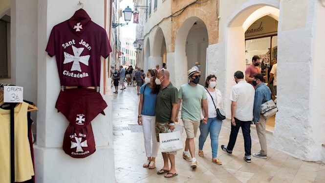 L’epidemiòleg de l’Àrea de Salut de Menorca avisa: “El brot originat a les festes de Sant Joan serà una hecatombe”