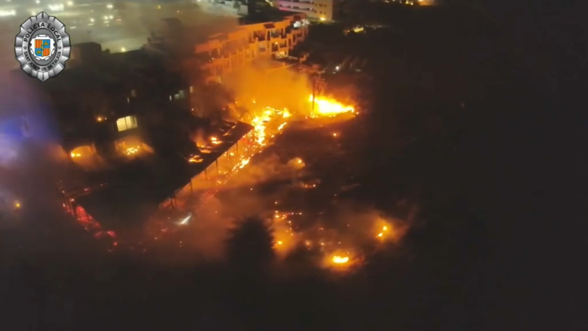 Continua oberta la investigació per esclarir l’origen de l’incendi a Platja d’en Bossa